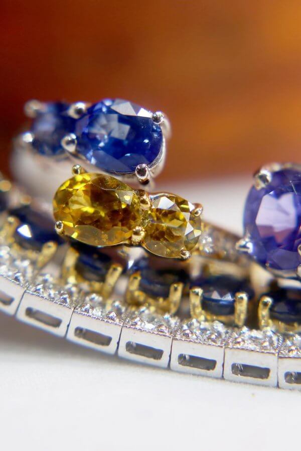 BF1D4DBA-F98F-CE37-0E88D6B30D3221FD